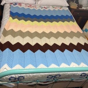 hand crochet multi color ripple Afghan